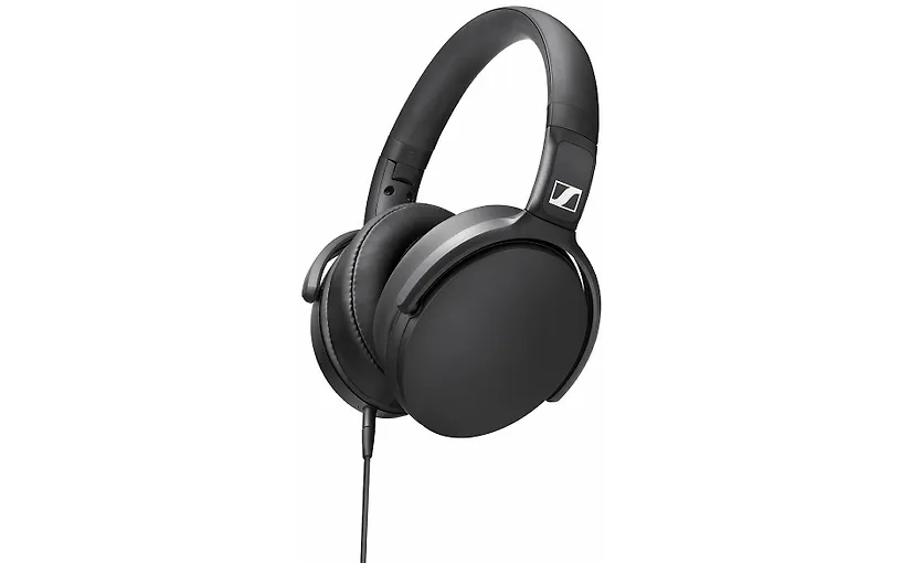 SENNHEISER HD 480 PRO langalliset, mustat over-ear kuulokkeet - pehmeät tyynyt ja Sennheiser-logo sivulla. - Prisma-IT Web