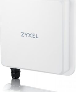 Valkoinen Zyxel FWA710 5G ulkoreititin, neliön muotoinen, pyöristetyt kulmat, musta liitin alareunassa.