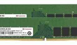 Kaksi vihreää Transcend-merkkistä DDR4-muistikampaa, mustilla muistipiireillä ja tarroilla, kuvattuna suorasta yläkulmasta.