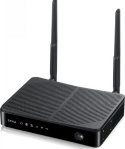 Musta Zyxel LTE3301-PLUS -reititin, jossa on kaksi pystyasennossa olevaa antennia ja LED-merkkivaloja edessä.