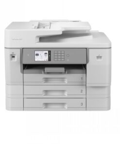 Valkoinen Brother MFC-J6957DW monitoimitulostin, kolme paperilokeroa ja LCD-näyttö edessä.