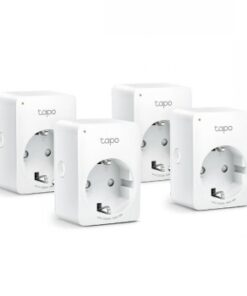 Neljän valkoisen TP-Link Tapo P100 Mini -älypistorasian ryhmä, minimalistinen design.