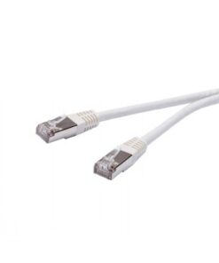 Valkoinen 1 metrin RJ45 Ethernet-kaapeli, jossa on Cat 6 -luokitus ja läpinäkyvät liittimet molemmissa päissä.