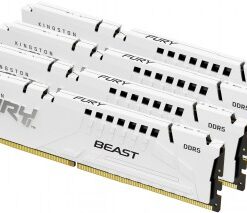 Neljä valkoista Kingston Fury Beast DDR5 RAM-muistikampaa rinnakkain, mustilla yksityiskohdilla ja kultaisten liittimien n...