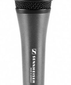 Sennheiser E 835, tummanharmaa dynaaminen mikrofoni, jossa metallirunko ja musta verkkopää.